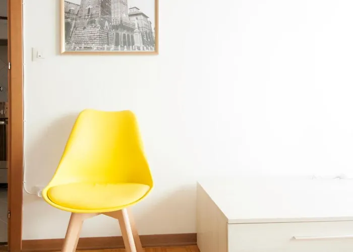 Easy Explore - Ambrogiohost Apartmán