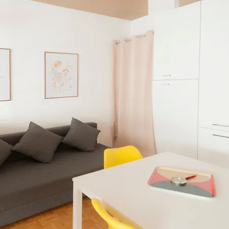 Easy Explore - Ambrogiohost *